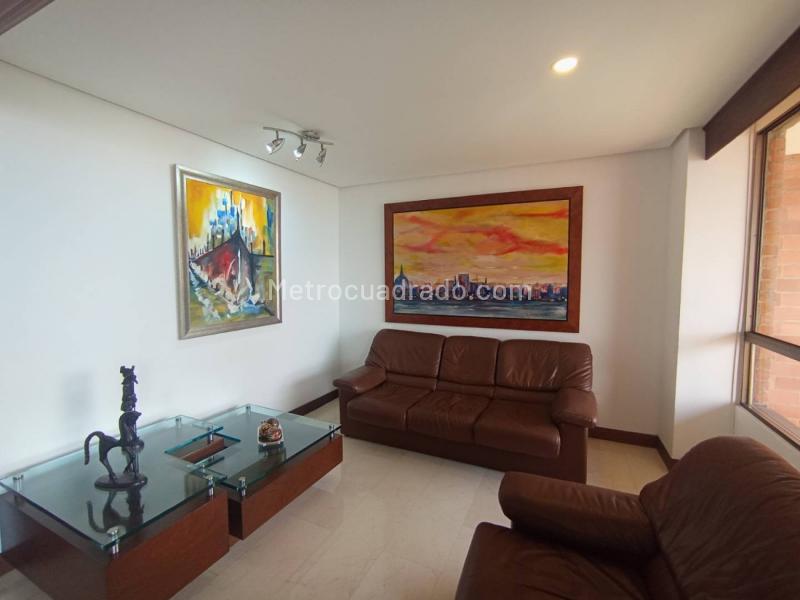 Apartamento de 2 Alcobas con Doble Parqueadero Cubierto en Loma - 6