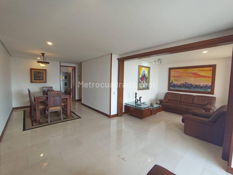 Apartamento de 2 Alcobas con Doble Parqueadero Cubierto en Loma - 7