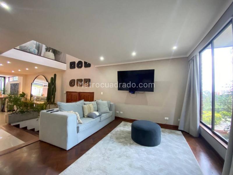 Casa de Lujo de 3 Alcobas con Piscina en El Poblado - 3