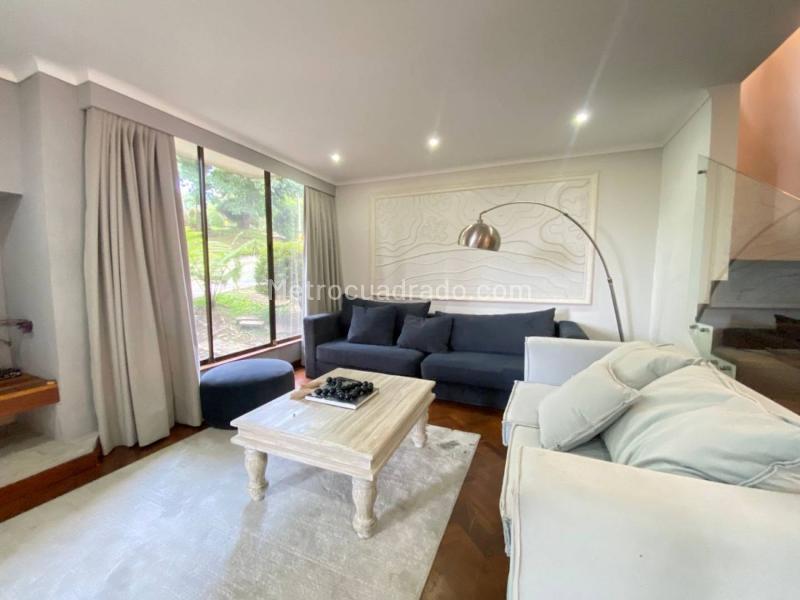 Casa de Lujo de 3 Alcobas con Piscina en El Poblado - 4