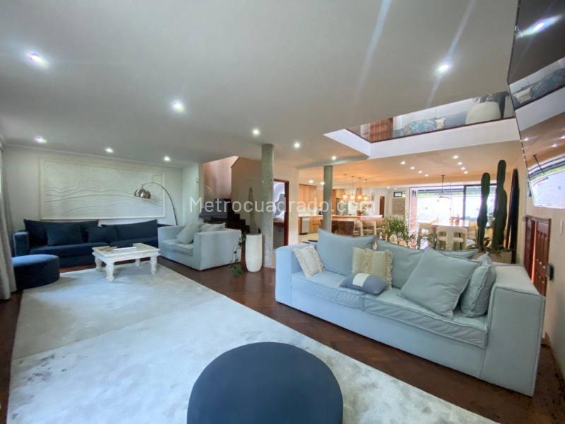 Casa de Lujo de 3 Alcobas con Piscina en El Poblado - 7