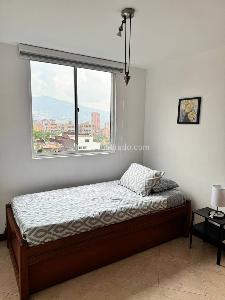 Apartamento de 3 alcobas en arriendo en Loma Del Campestre, Medellín, 96 m² · foto 8 de 8