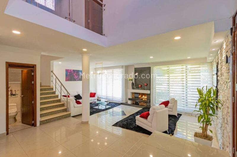 Casa de 4 Alcobas Amoblada con Lujo en Poblado - 5