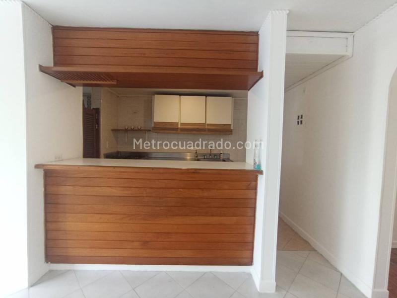 Apartamento Cómodo de 2 Alcobas en Provenza - 4