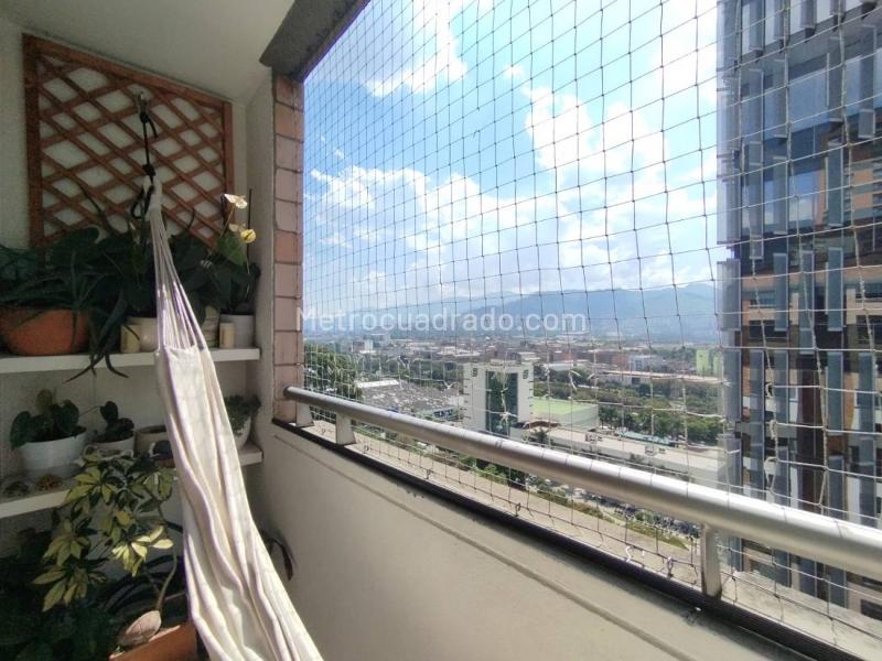 Apartamento Moderno de 3 Alcobas con Amenidades tipo Club en Ciudad del Río - 2