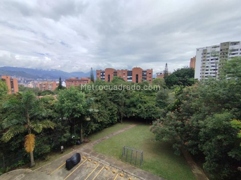 Remodeled 3BR Apartment in La Frontera