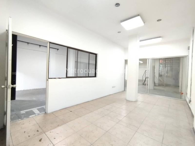 Bodega en Arriendo, La Candelaria, Medellín - Więcej