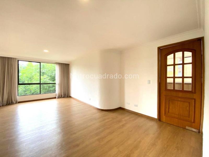 Spacious 3BR Apartment in El Poblado - 6