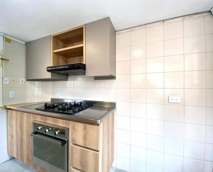 Spacious 3BR Apartment in El Poblado - 9