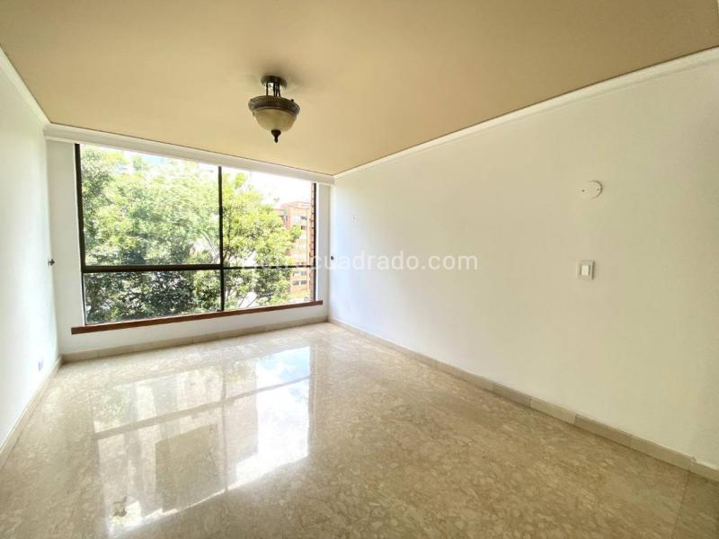Stylish 3BR Apartment in Patio Bonito - 4