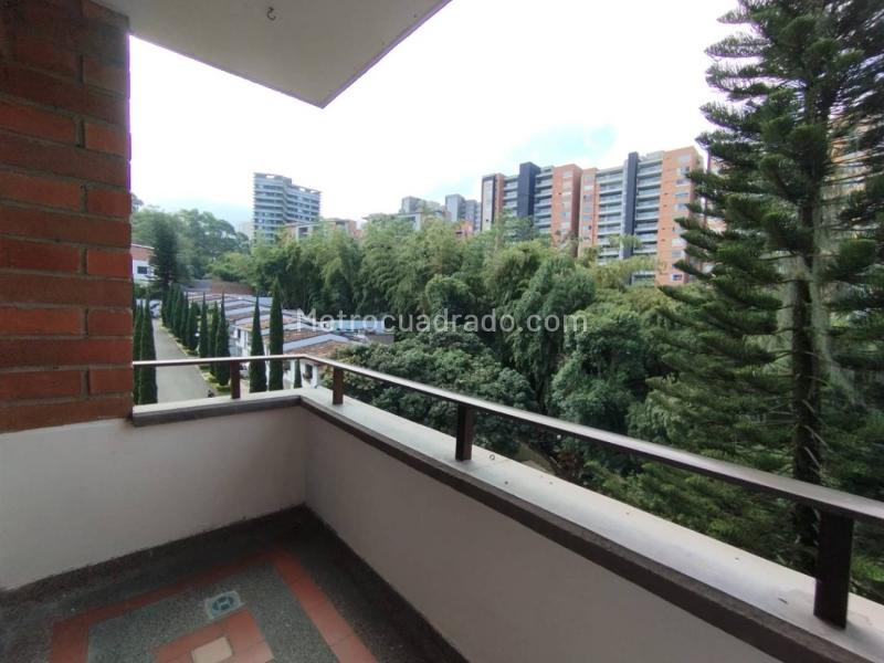 Comfortable 3BR Apartment in La Frontera, El Poblado - 2