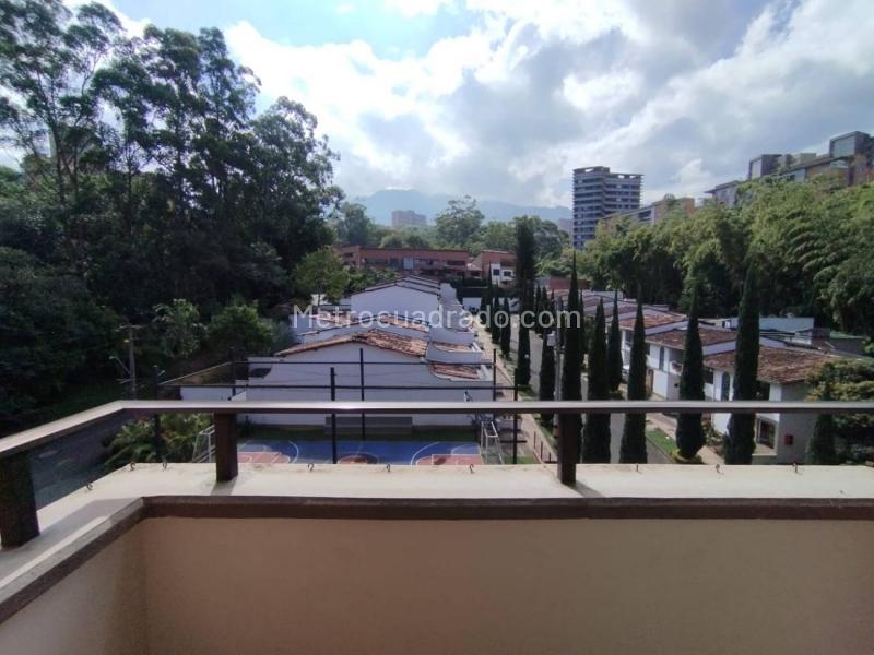 Comfortable 3BR Apartment in La Frontera, El Poblado - 3