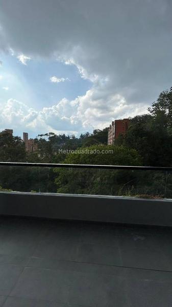 2BR Apartment in Altos Del Poblado (88 m²) - 2