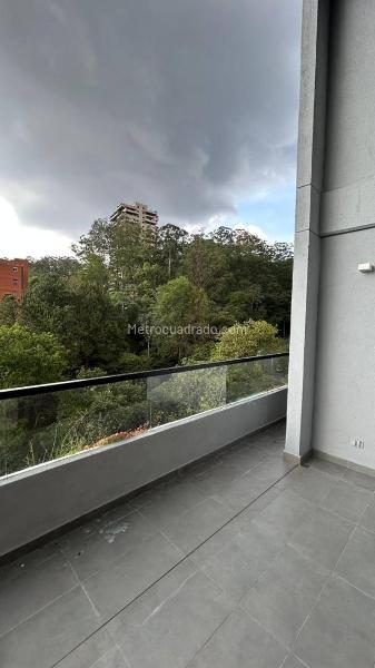 2BR Apartment in Altos Del Poblado (88 m²) - 3