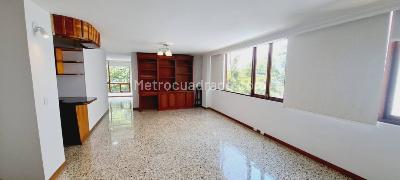 Apartamento de 3 alcobas en venta en Vegas Del Poblado, Medellín, 135 m² · foto 2 de 13