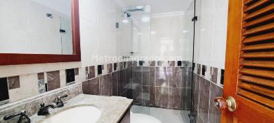 Apartamento de 3 alcobas en venta en Vegas Del Poblado, Medellín, 135 m² · foto 8 de 13