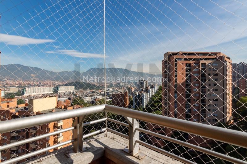 2BR Apartment in Castropol (62 m²)