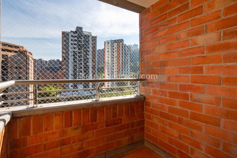 2BR Apartment in Castropol (62 m²) - 4