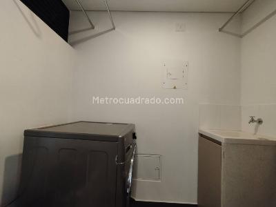 Apartamento en arriendo en Altos Del Poblado, Medellín · foto 6 de 17