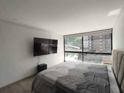 Apartamento en arriendo en Altos Del Poblado, Medellín · foto 7 de 17