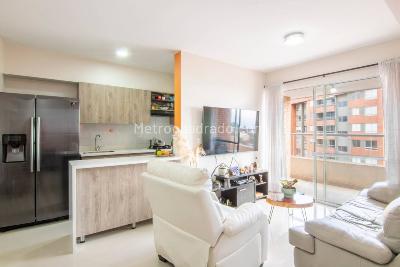 Apartamento de 3 alcobas en venta en Asdesillas, Sabaneta, 72 m² · foto 2 de 20