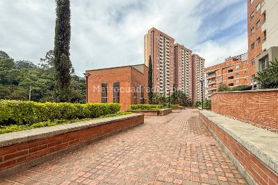 Apartamento de 3 alcobas en venta en Asdesillas, Sabaneta, 72 m² · foto 19 de 20