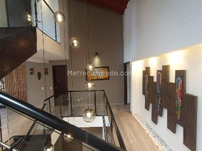 Casa de 4 alcobas en arriendo en Loma De Los Gonzalez, Medellín, 340 m² · foto 10 de 20