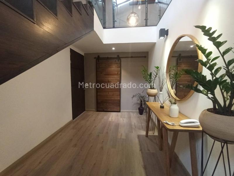 Casa en Arriendo, Loma De Los Gonzalez, Medellín - Mehr