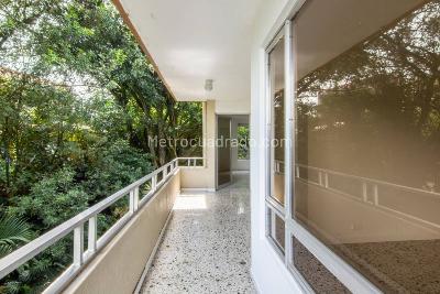 Apartamento en arriendo en San Lucas, Medellín · foto 2 de 20
