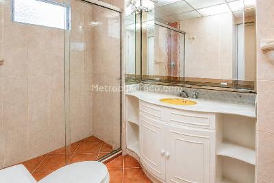 Apartamento en arriendo en San Lucas, Medellín · foto 19 de 20