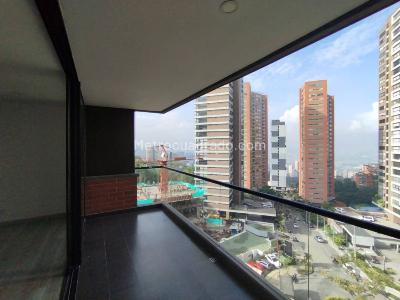 Apartamento de 2 alcobas en arriendo en Altos Del Poblado, Medellín, 79 m² · foto 3 de 19