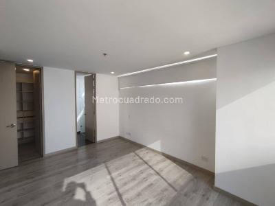 Apartamento de 2 alcobas en arriendo en Altos Del Poblado, Medellín, 79 m² · foto 14 de 19