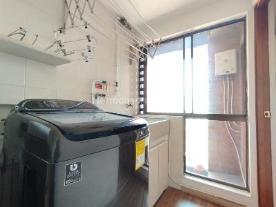 Apartamento de 2 alcobas en venta en El Poblado, Medellín, 100 m² · foto 11 de 14