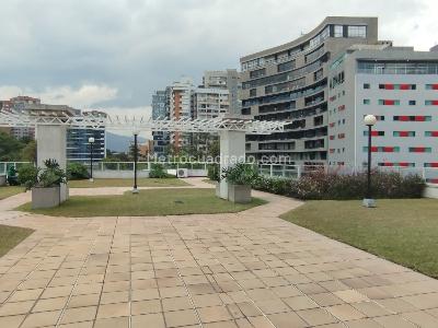 Apartamento en arriendo en Poblado, Medellín · foto 13 de 16