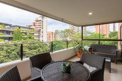 Apartamento en venta en Lalinde, Medellín · foto 3 de 20