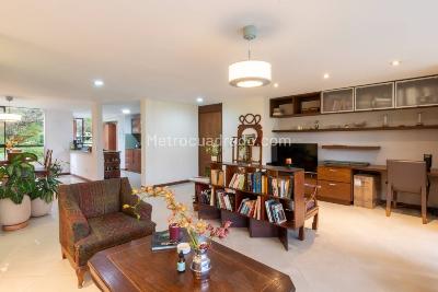 Apartamento en venta en Lalinde, Medellín · foto 8 de 20