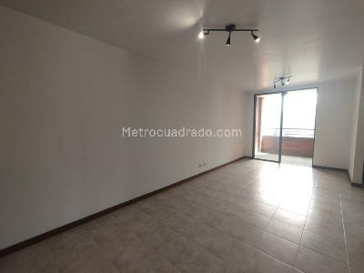 Apartamento de 3 alcobas en arriendo en Loma De Los Parra, Medellín, 72 m² · foto 7 de 14