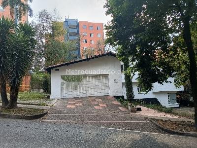 Casa en arriendo en La Frontera, Medellín · foto 2 de 20