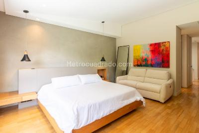 Casa de 4 alcobas en venta en El Tesoro, Medellín, 583 m² · foto 11 de 20