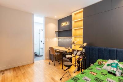 Casa de 4 alcobas en venta en El Tesoro, Medellín, 583 m² · foto 13 de 20