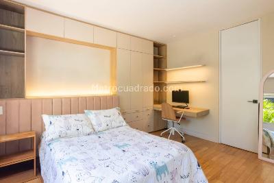 Casa de 4 alcobas en venta en El Tesoro, Medellín, 583 m² · foto 15 de 20