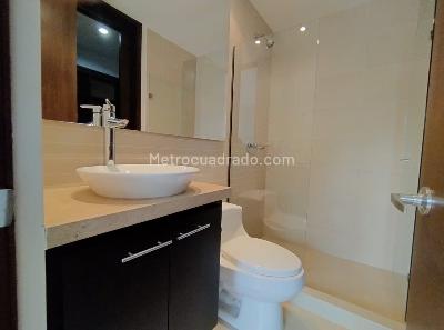 Apartamento de 2 alcobas en arriendo en La Calera, Medellín, 105 m² · foto 12 de 12
