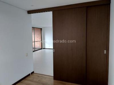 Apartamento de 2 alcobas en arriendo en La Calera, Medellín, 105 m² · foto 6 de 12