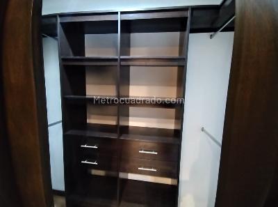 Apartamento de 2 alcobas en arriendo en La Calera, Medellín, 105 m² · foto 7 de 12