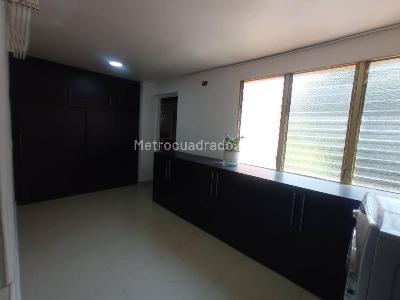 Apartamento de 4 alcobas en venta en Loma De Los Parra, Medellín, 217 m² · foto 16 de 20
