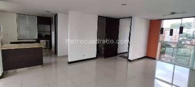 Apartamento en arriendo en Lalinde, Medellín · foto 4 de 8