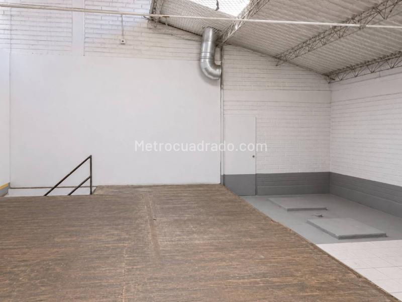 Bodega en Arriendo, Poblado, Medellín – další