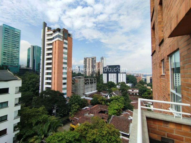2BR Apartment in Poblado (74 m²) - 3