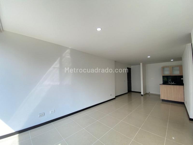 3BR Apartment in El Tesoro (70 m²)