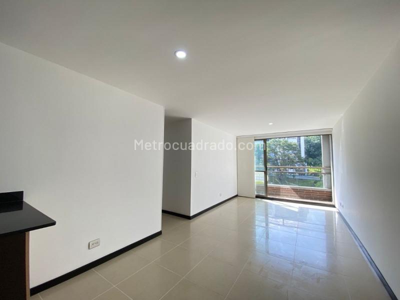 3BR Apartment in El Tesoro (70 m²) - 4